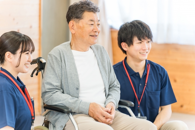 介護職員を守る!入居者の暴言・暴力への正しい対応と法的知識